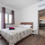 My Dalmatia - Blagdan One With Private Parking Apartmán