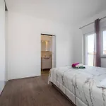 My Dalmatia - Blagdan One With Private Parking Apartman Zára