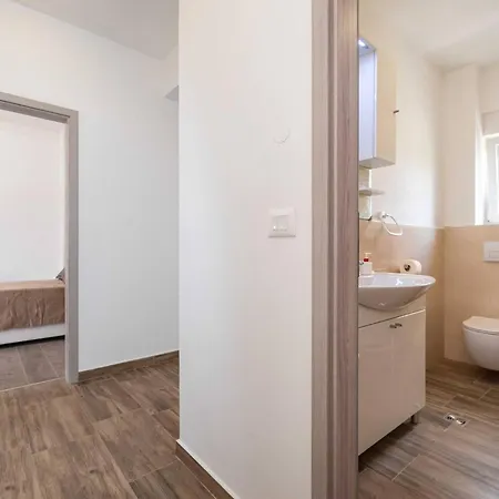 My Dalmatia - Blagdan One With Private Parking *