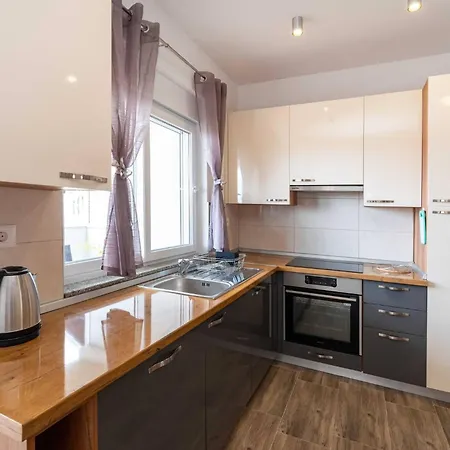 Appartement My Dalmatia - Blagdan One With Private Parking