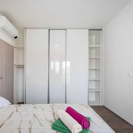 Apartament My Dalmatia - Blagdan One With Private Parking