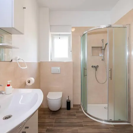 Apartament My Dalmatia - Blagdan One With Private Parking Zadar