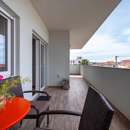 My Dalmatia - Blagdan One With Private Parking Apartament Zadar