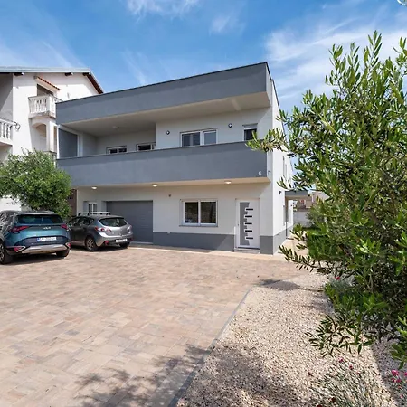 My Dalmatia - Blagdan One With Private Parking Appartement *