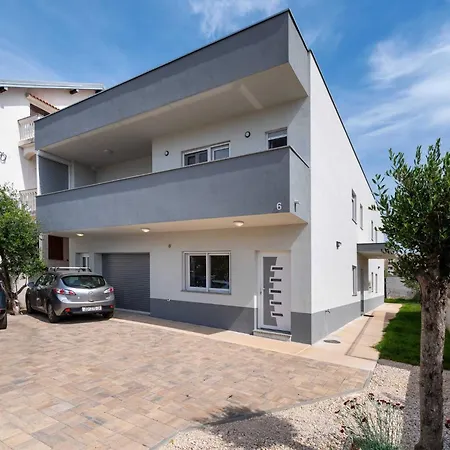 My Dalmatia - Blagdan One With Private Parking Appartement Zadar